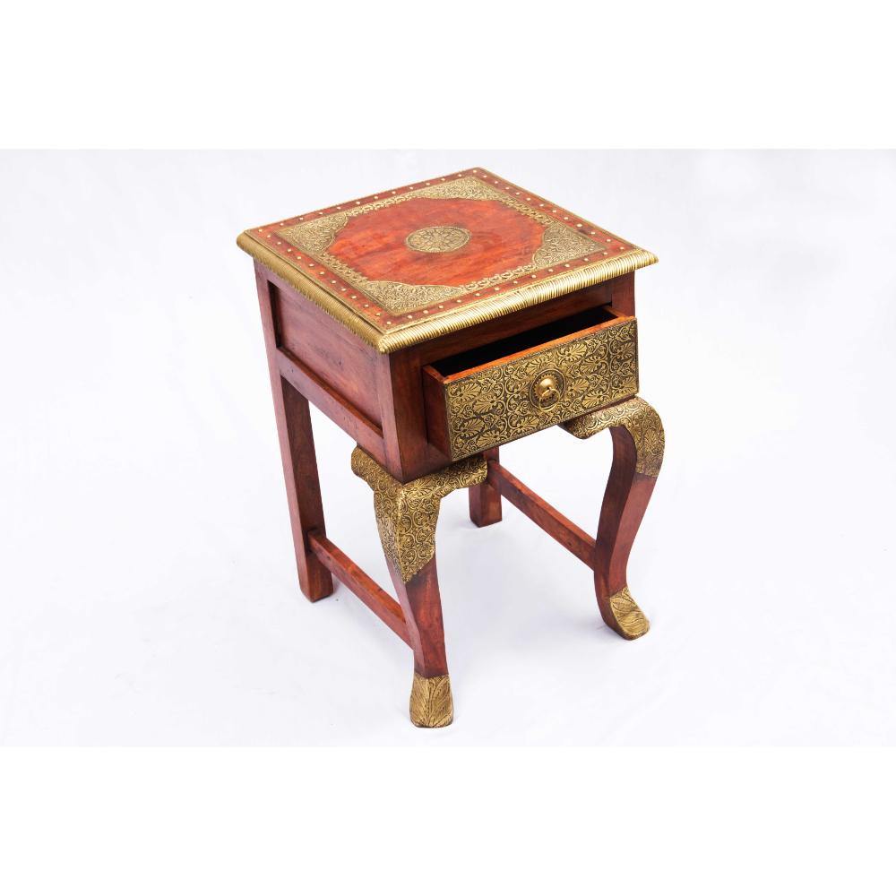 Lavish Touch Vero Table - Zenvias