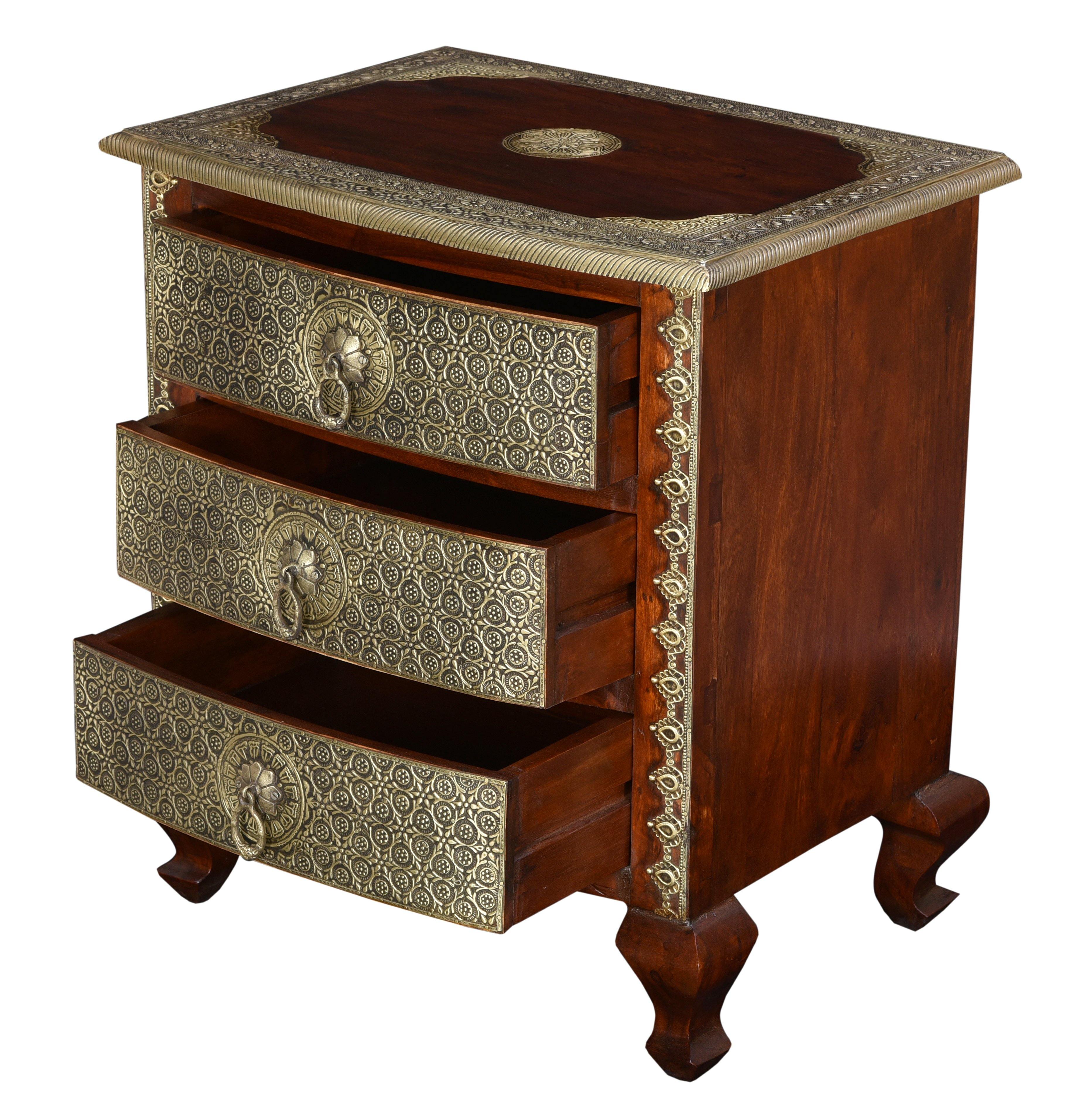 Lavish Touch Zillu Chest - Zenvias